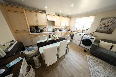 7 Ulverston, Purfleet, RM19 1SW