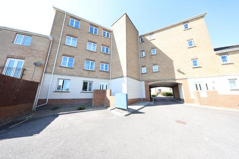 7 Ulverston, Purfleet, RM19 1SW