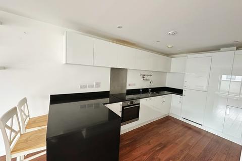 2 bedroom flat to rent, Felix Point