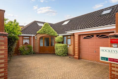 3 bedroom detached bungalow for sale, Sherbourne Close, Cambridge, CB4