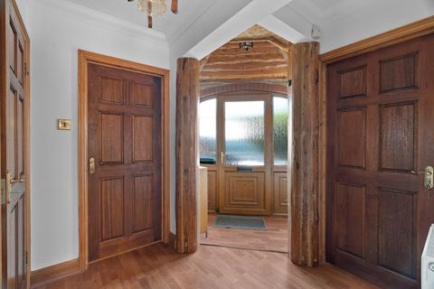 3 bedroom detached bungalow for sale, Sherbourne Close, Cambridge, CB4