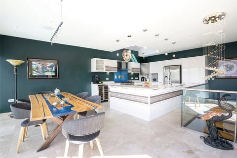 Highwater Shutta Road, Looe, PL13 1HW