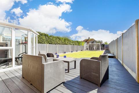 3 bedroom semi-detached house for sale, Boleyn Avenue, Margate CT9