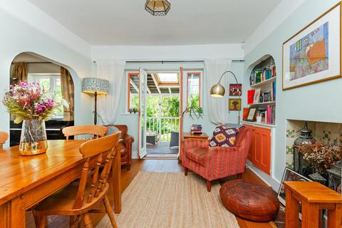 4 bedroom semi-detached house for sale, Gordon Avenue, St Margaret's