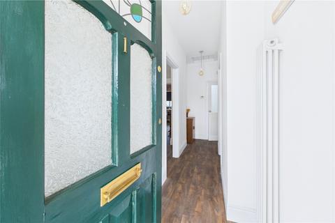 1 Okus Grove, Swindon, SN2 7QA
