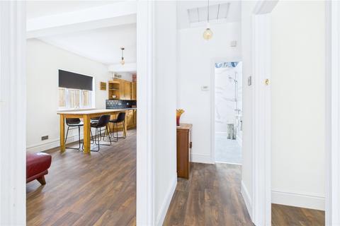1 Okus Grove, Swindon, SN2 7QA