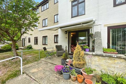 2 bedroom apartment for sale, Barclay Court, Trafalgar Road, Cirencester, Gloucestershire, GL7