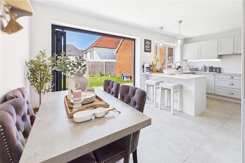 3 bedroom detached house for sale, Meadow Way, Headley, Thatcham, Hampshire, RG19