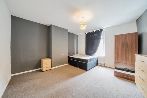 31 Arley Terrace, Armley, Leeds, LS12 2PA