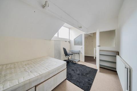 31 Arley Terrace, Armley, Leeds, LS12 2PA