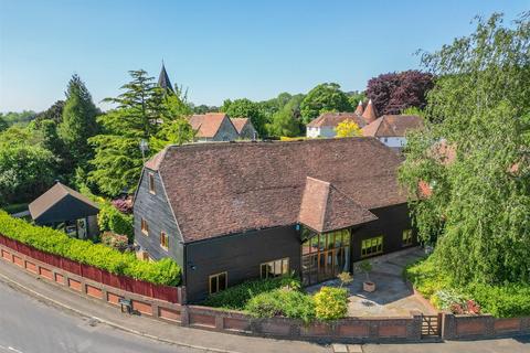 4 bedroom barn conversion for sale, The Street, Detling, Maidstone
