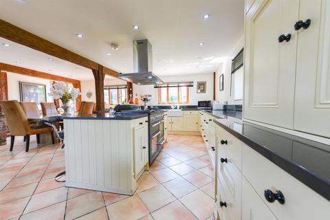 4 bedroom barn conversion for sale, The Street, Detling, Maidstone