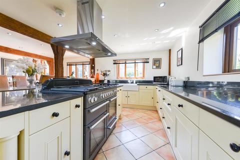 4 bedroom barn conversion for sale, The Street, Detling, Maidstone