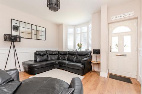 3 bedroom end of terrace house for sale, Erith Road, Bexleyheath, Kent