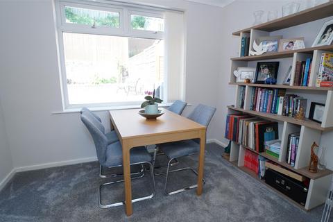 24 Beckwith Drive, Bradford, BD10 0ES
