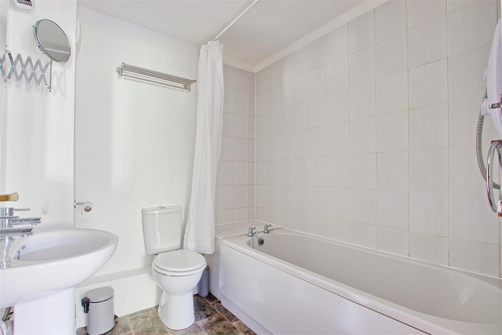 Bathroom.jpg