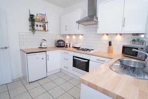 60 Mount Avenue, Bradford, BD2 2JA
