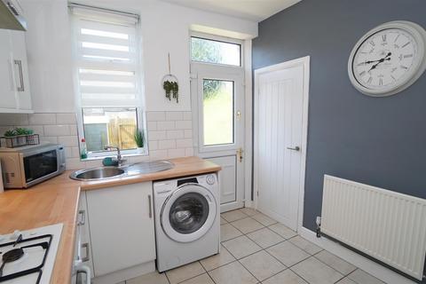 60 Mount Avenue, Bradford, BD2 2JA