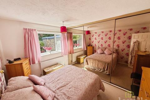 undefined, St Hilarys Close, North Hykeham LN6