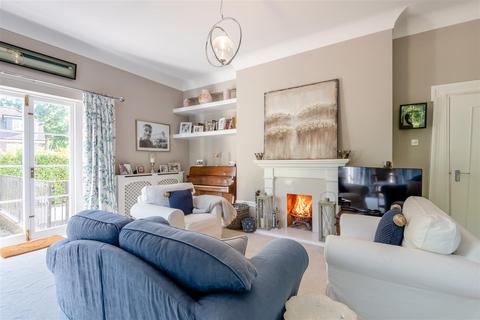 4 bedroom house for sale, High Street, Staplehurst