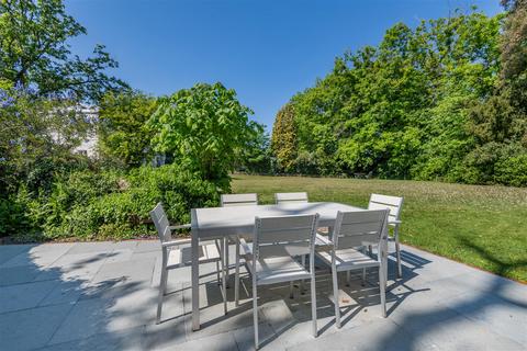 4 bedroom house for sale, High Street, Staplehurst