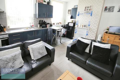 2 bedroom flat to rent, Bolton Road, Bradford, West Yorkshire, BD1
