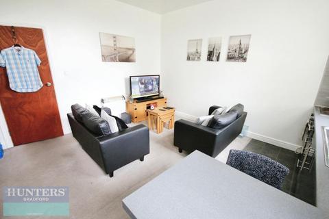2 bedroom flat to rent, Bolton Road, Bradford, West Yorkshire, BD1