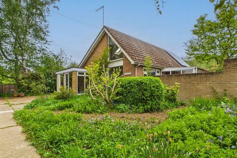 2 bedroom detached house for sale, The Green, Saxtead