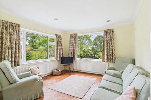 2 bedroom detached house for sale, The Green, Saxtead