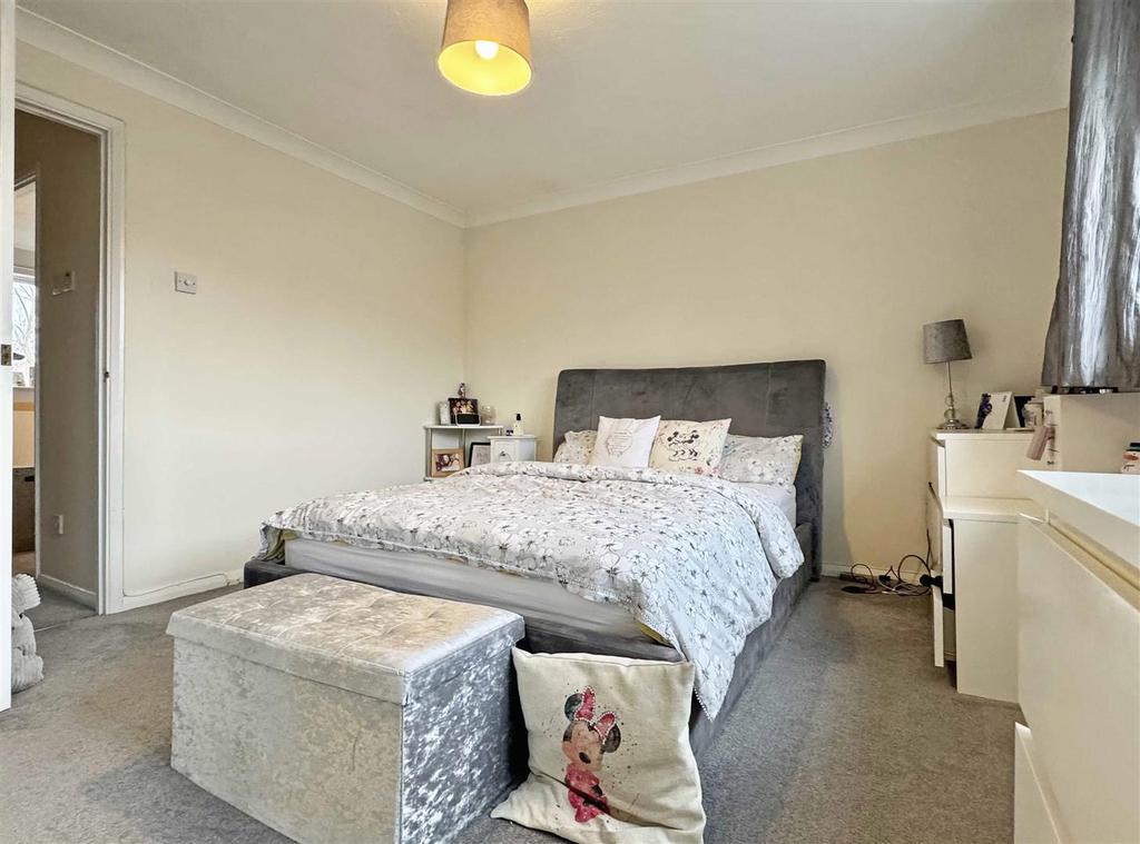 Master Bedroom.jpg