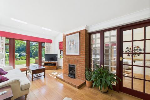 185 Mayors Walk, Peterborough, PE3 6HE