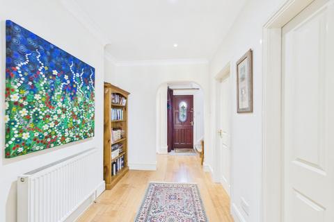 185 Mayors Walk, Peterborough, PE3 6HE