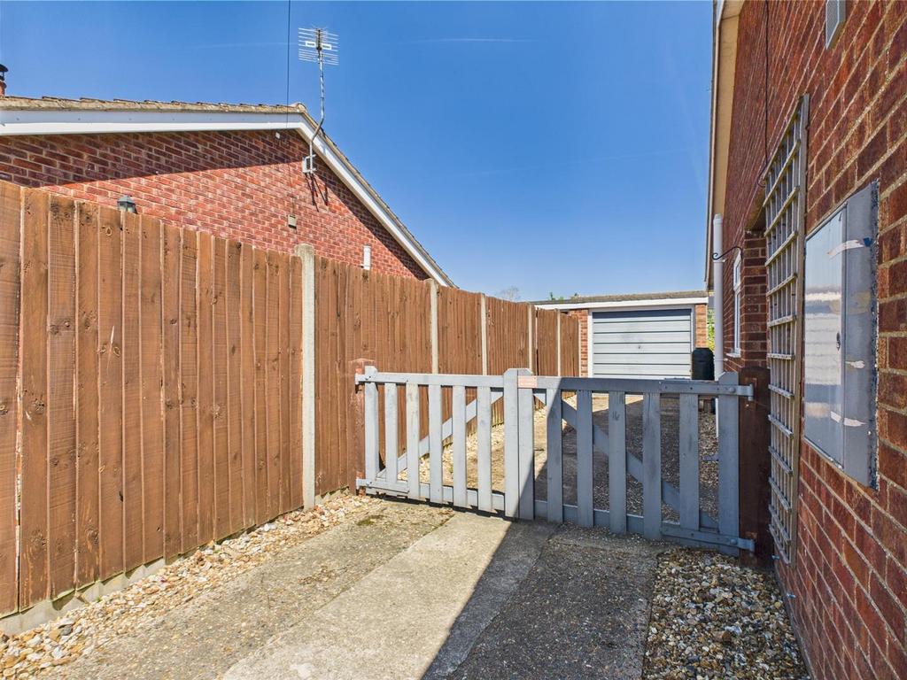 Gates to Garage