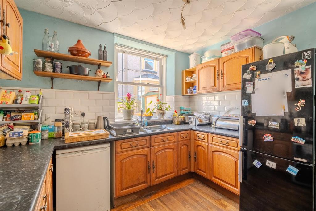 8 Cwmavon Road-16.jpg
