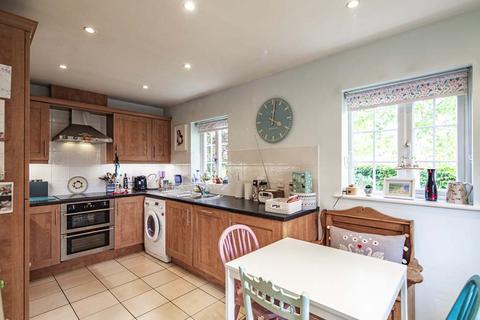undefined, 12 Morrison Close, Upper Basildon, RG8