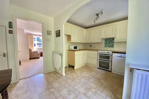 3 bedroom property for sale, Carlton Close, Bicton Heath, Shrewsbury
