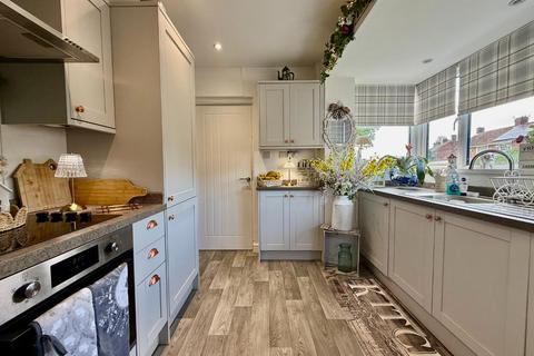 3 bedroom semi-detached house for sale, Wynmoor Crescent, Brampton, Barnsley