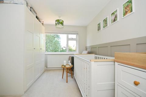 16 Ashgate Valley Road, Chesterfield, S40 4AX