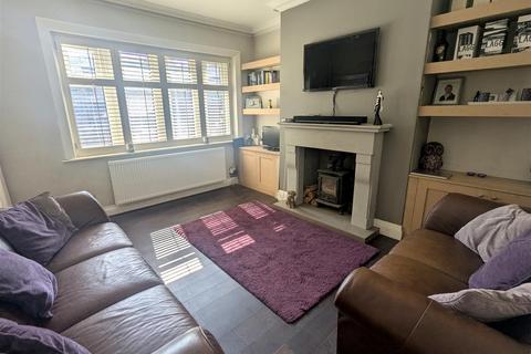 4 bedroom end of terrace house for sale, The Pond, Sowerby Bridge HX6