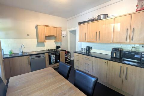 4 bedroom end of terrace house for sale, The Pond, Sowerby Bridge HX6