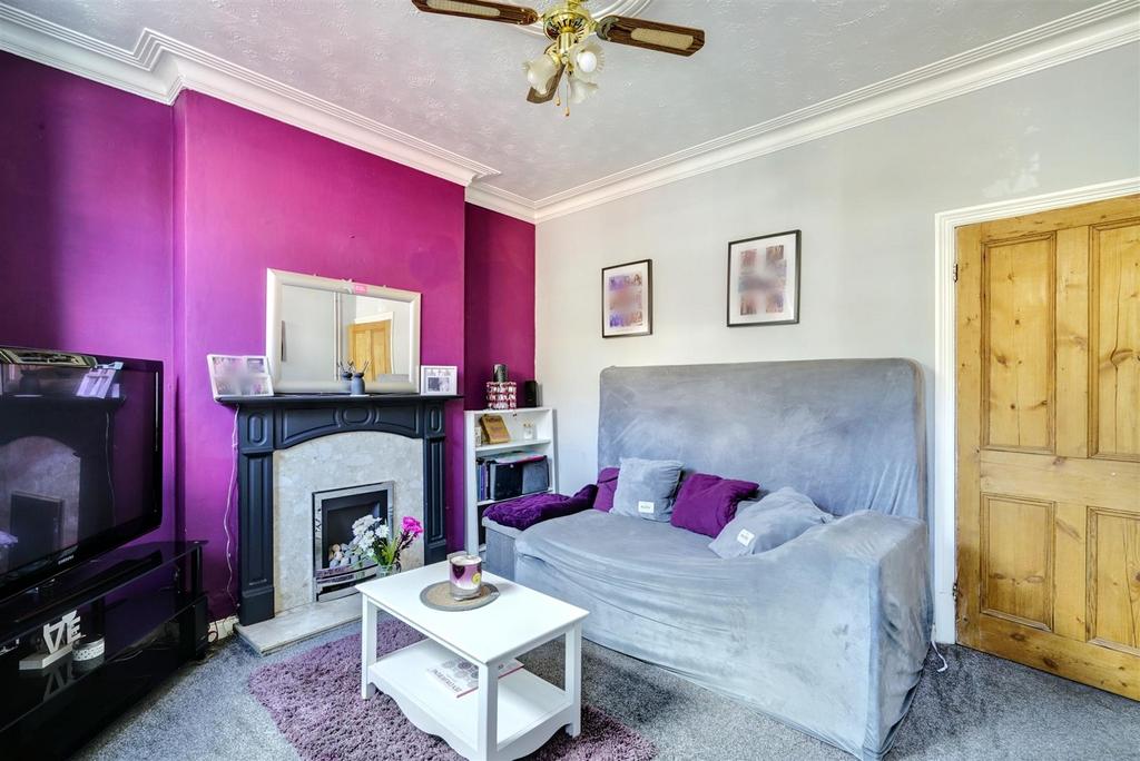 Lounge/Sitting Room