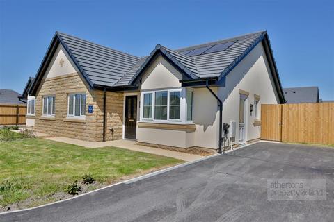 2 bedroom semi-detached bungalow for sale, Ribblesdale, Worsthorne