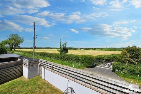 4 bedroom detached house for sale, Haverfordwest
