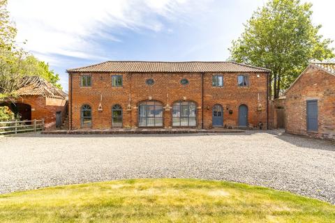 The Old Carriage House Coach Road, Hougham, Grantham, NG32 2JL