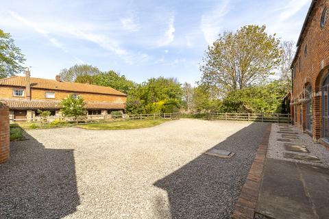 The Old Carriage House Coach Road, Hougham, Grantham, NG32 2JL