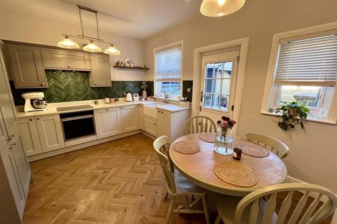 2 bedroom terraced house for sale, Mount Pleasant, Wilmslow