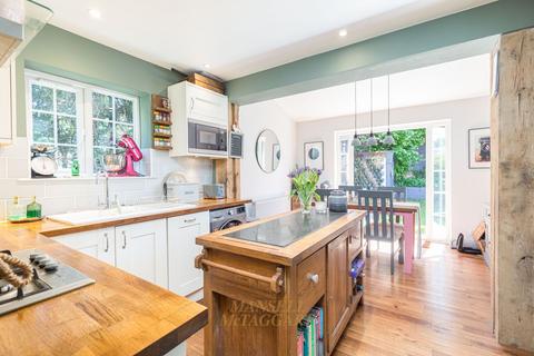 1 Priory Road, Forest Row, RH18 5HF