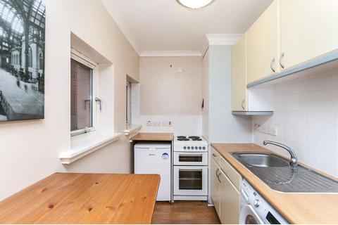 1 bedroom apartment for sale, The Royals, High Street, Guildford