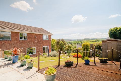 1 Alexandra Way, Crediton, EX17 2EA