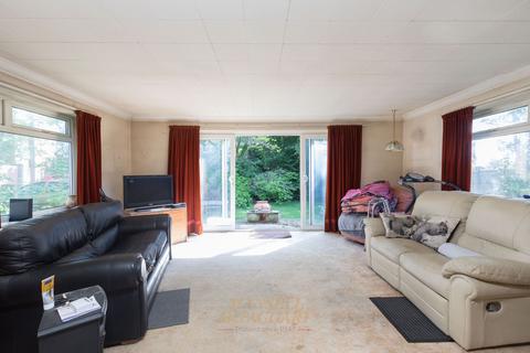3 bedroom detached bungalow for sale, Longbridge Road, Horley RH6
